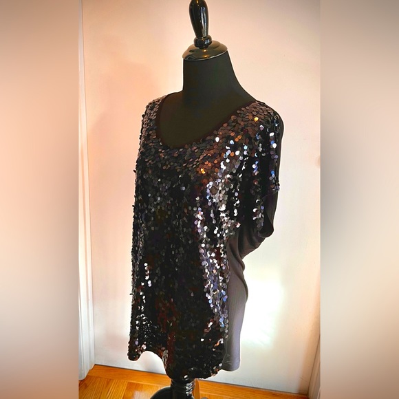 Stunning Delicate Michael Kors Blouse, Med, Black w/round Sequins-Never Used-NWT - Picture 2 of 12